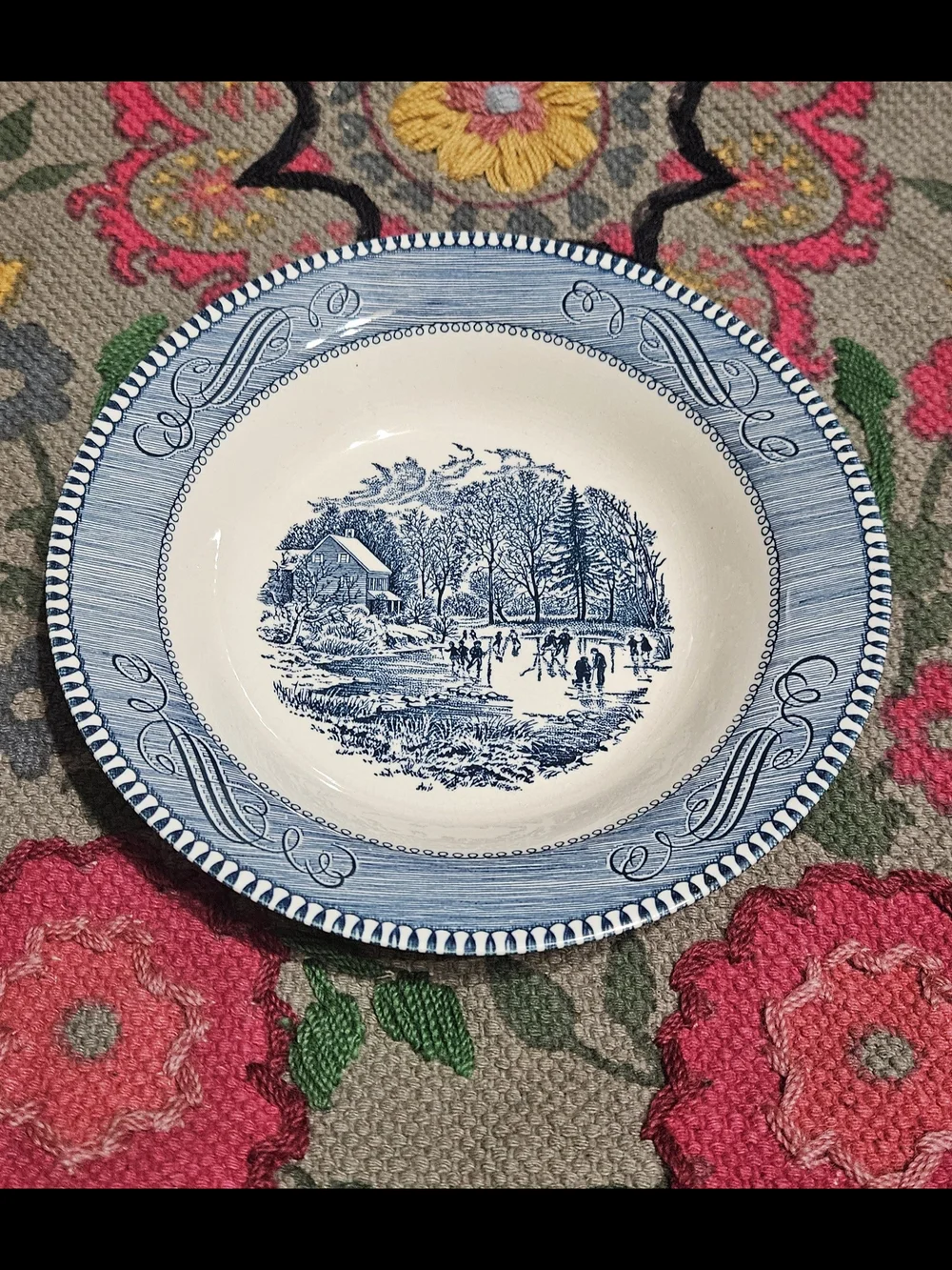 Currier & Ives Small Serving Bowl